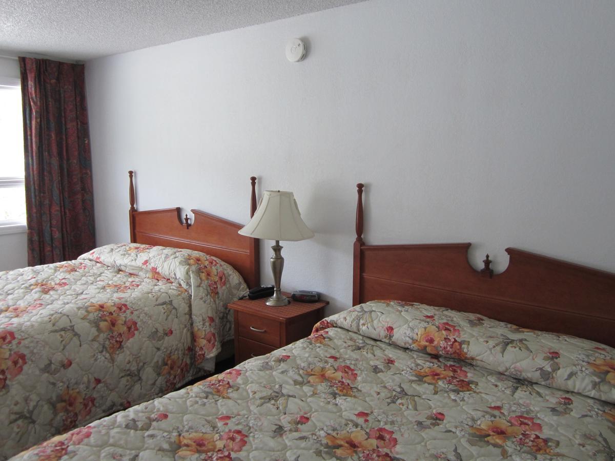 Bonanza Gold Motel Dawson Ngoại thất bức ảnh
