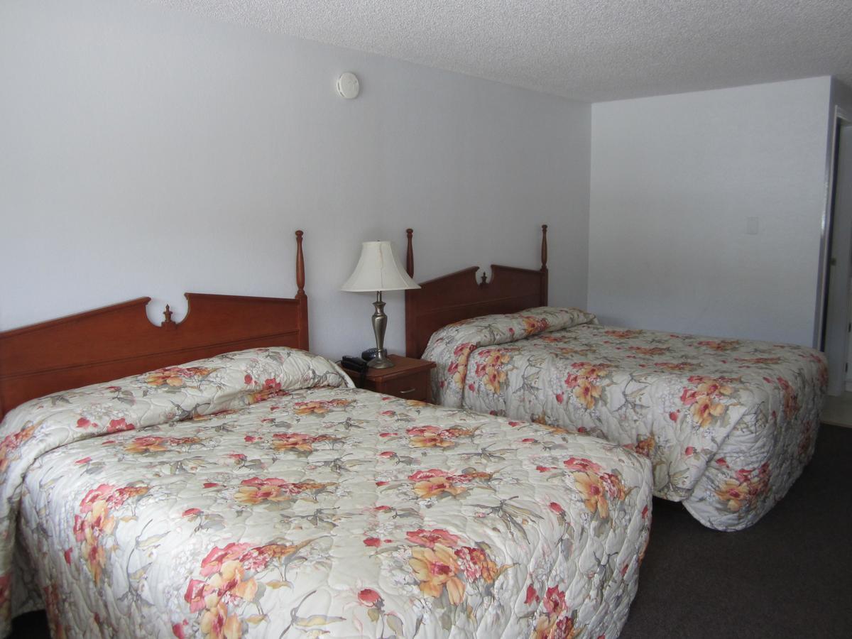 Bonanza Gold Motel Dawson Ngoại thất bức ảnh
